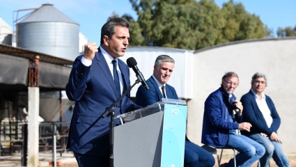 Massa presentó la ampliación de Impulso Tambero y el Plan Aviar: “Nuestro remedio es tenderles la mano”