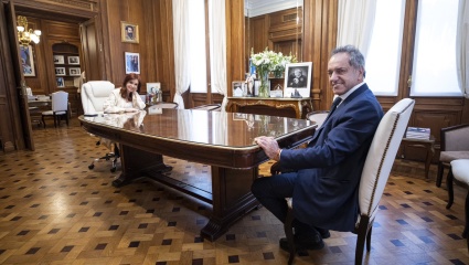 Guiño a la unidad: Cristina recibió a Scioli y llamó a “seguir trabajando, que es lo que hay que hacer”