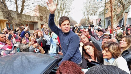 Axel Kicillof reunió a los intendentes con el consultor de “la campaña del Clío”