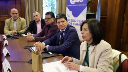 La senadora Del Valle Giménez prepara un proyecto para compatibilizar planes sociales y empleo rural registrado