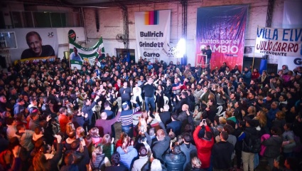 Garro presentó la lista de JxC en Villa Elvira: “Los platenses eligieron una vez más el camino de la transformación”