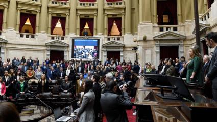 El Senado está cerrado y el juicio político podría caer