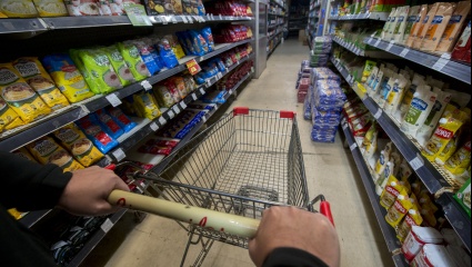Cierra el año con más de 170% de inflación, casi 45% de pobreza y 2% de caída del PBI