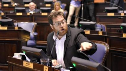 El diputado de izquierda Guillermo Kane se refirió al paro de mañana : “La movilización del 24 tendrá dimensiones que no vimos en mucho tiempo”