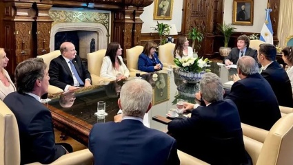 El mileísmo cada vez más dividido entre dialoguistas y halcones