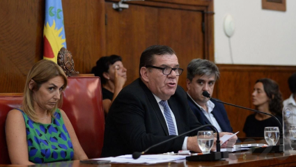Sesiones Ordinarias: los intendentes piden diálogo a un presidente con los oídos tapados 