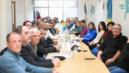 Reunión paritaria entre gremios estatales y el gobierno de la provincia