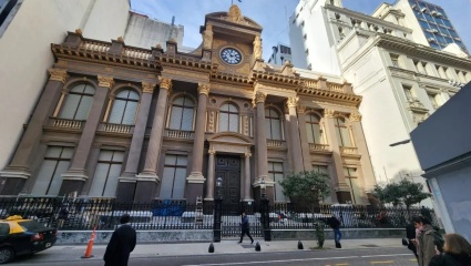 El diputado Palazzo pidió investigar la salida de lingotes de oro del Banco Central al exterior