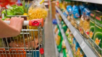 Cayó el 27,6% interanual el consumo en los supermercados y autoservicios