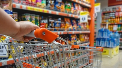 Pese a los descuentos y ofertas, el consumo masivo cayó en julio un 17% interanual