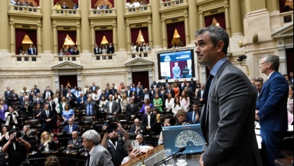 El oficialismo logró el quórum incluyendo la financiación universitaria de la UCR y sesiona Diputados