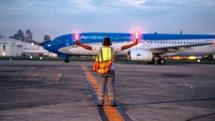 Hay demoras y cancelaciones en los vuelos por medidas de fuerza de gremios Aeronáuticos