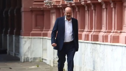 Sturzenegger celebró la “eliminación de privilegios” de las empresas públicas en contrataciones del Estado