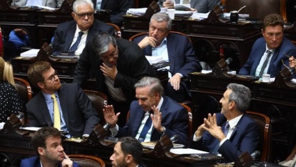 La oposición negocia voto a voto para revertir el veto de la Ley de Financiación Universitaria