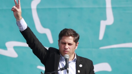Kicillof encabeza el acto por el Día de la Lealtad, en medio de una expectativa estridente por la conducción del PJ