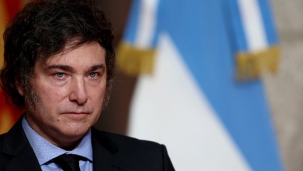 A un año de asumir, la imagen positiva de Milei cayó 14 puntos