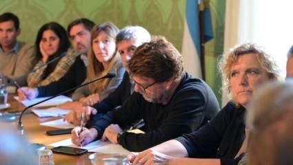La oposición acusa al gobierno de frenar proyectos para resolver la crisis de IOMA
