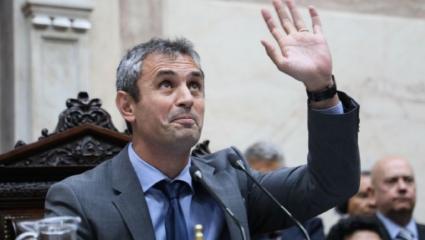 En el Congreso, Santiago Caputo choca con el pragmatismo de Martín Menem
