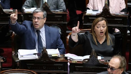 Milei habilita sesiones extraordinarias para eliminar las PASO y la oposición reclama el Presupuesto 2025