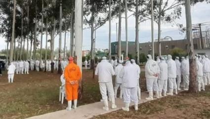 La crisis golpea al sector alimenticio: Sancor y Granja Tres Arroyos despidieron a más de 400 trabajadores