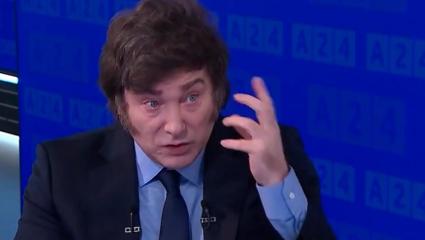 Javier Milei volvió a escuchar a "gente haciendo ruido" durante una entrevista y denunció "un sabotaje"