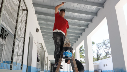 Esteban Echeverría continúa con las obras en la Escuela Primaria N°20