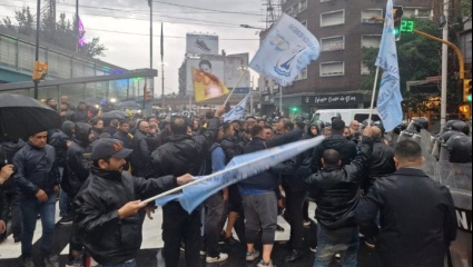 Protesta y represión a colectiveros en Puente Pueyrredón: descontento con el acuerdo salarial firmado