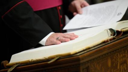 Así inicia el Cónclave: en misa, el Vaticano pide elegir “al papa que la humanidad necesita”