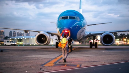 Paro de pilotos en Aerolíneas: denuncian fallas técnicas y falta de inversión