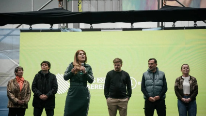 Magdalena Sierra entregó medallas y diplomas a los ganadores de la etapa municipal de los Juegos Bonaerenses