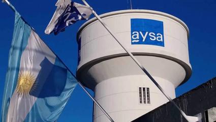 El gobierno inició el proceso de privatización de AySA y fijó fecha para su venta: ¿el agua tiene fecha de entrega?