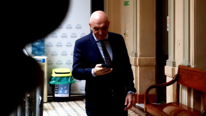 El escándalo narco pone a Espert contra las cuerdas: ¿Se baja de la candidatura?