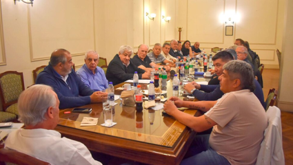 El Gobierno presiona a la CGT congelando fondos para que no obstaculice la Reforma Laboral