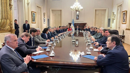 Milei recibe a los gobernadores para impulsar las reformas laboral e impositiva