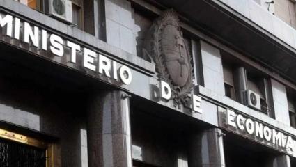 El Gobierno adelantó que negocia un plan de recompra de deuda soberana