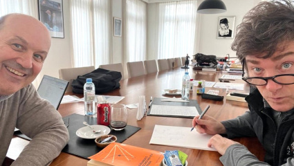 El Gobierno acercó un borrador de la Reforma Laboral a empresarios cercanos: planea eliminar el monotributo