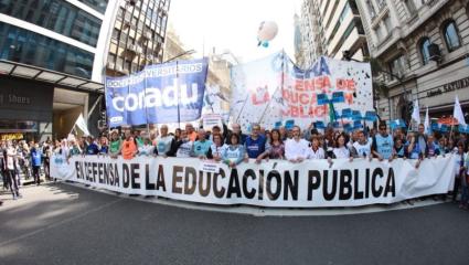 Docentes de 66 universidades nacionales convocan paro de 72 horas en reclamo de mejoras laborales