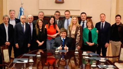 Milei reordena el poder: se reúne el Gabinete y nace la nueva mesa chica