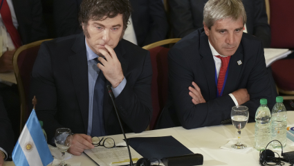 Inflación,  vencimientos de deuda y acumulación de reservas: el laberinto financiero de Milei y Caputo