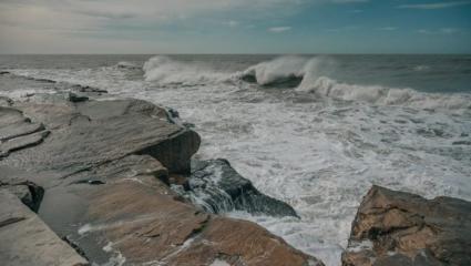 Un hombre murió y hay 35 heridos por una ola gigante en Santa Clara y Mar del Plata
