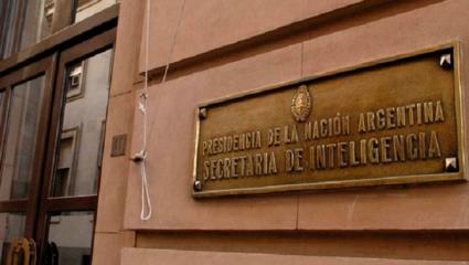 DNU de la SIDE: ONGs aseguran que "pone en riesgo garantías constitucionales" y piden al Congreso que lo rechace