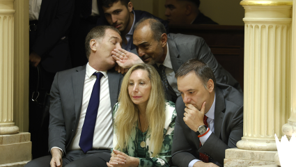 Malestar con Adorni en el Gobierno: lo acusan de escudarse en Karina Milei en pleno escándalo