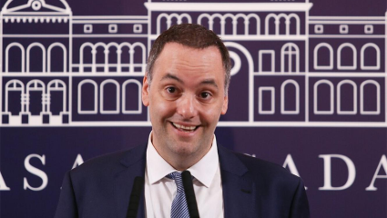 Ampliaron la denuncia contra Adorni por no declarar una casa que está construyendo un country