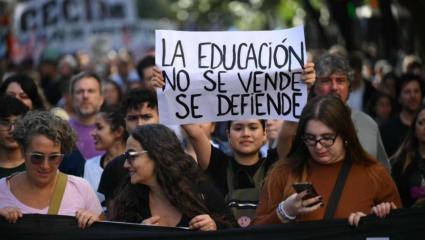 Docentes universitarios comienzan una semana de paro y preparan otro reclamo