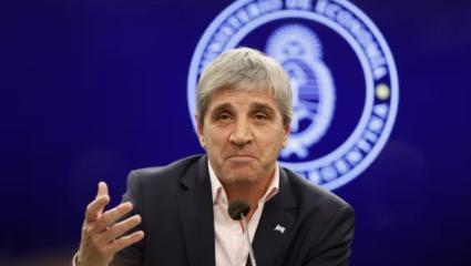 Caputo admitió un "retroceso" con la inflación y adelantó que tiene financiamiento para laos pagos de deuda