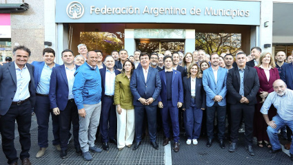 Rebelión de los intendentes: Marcha al Palacio de Hacienda contra el ajuste de Caputo