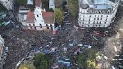 La Plaza universitaria habló: "La libertad no empieza por el mercado, empieza por el aula"