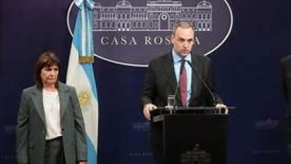 Con el PRO y la UCR de escudo, Milei le compró tiempo a Adorni y evitó la interpelación