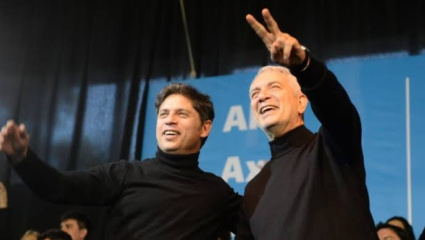 Julio Alak, el intendente que juega de gobernador: gabinete ampliado, pauta como premio y devoción incondicional por Kicillof