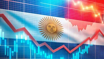 El riesgo país perforó los 430 puntos, pero el dólar tuvo su mayor suba mensual en casi un año